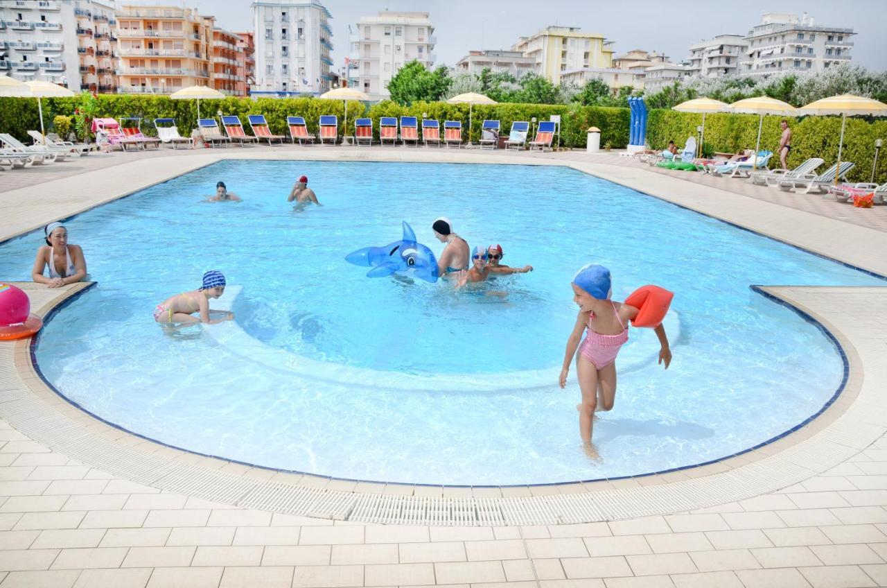 Hotel Sole Sottomarina Exterior foto